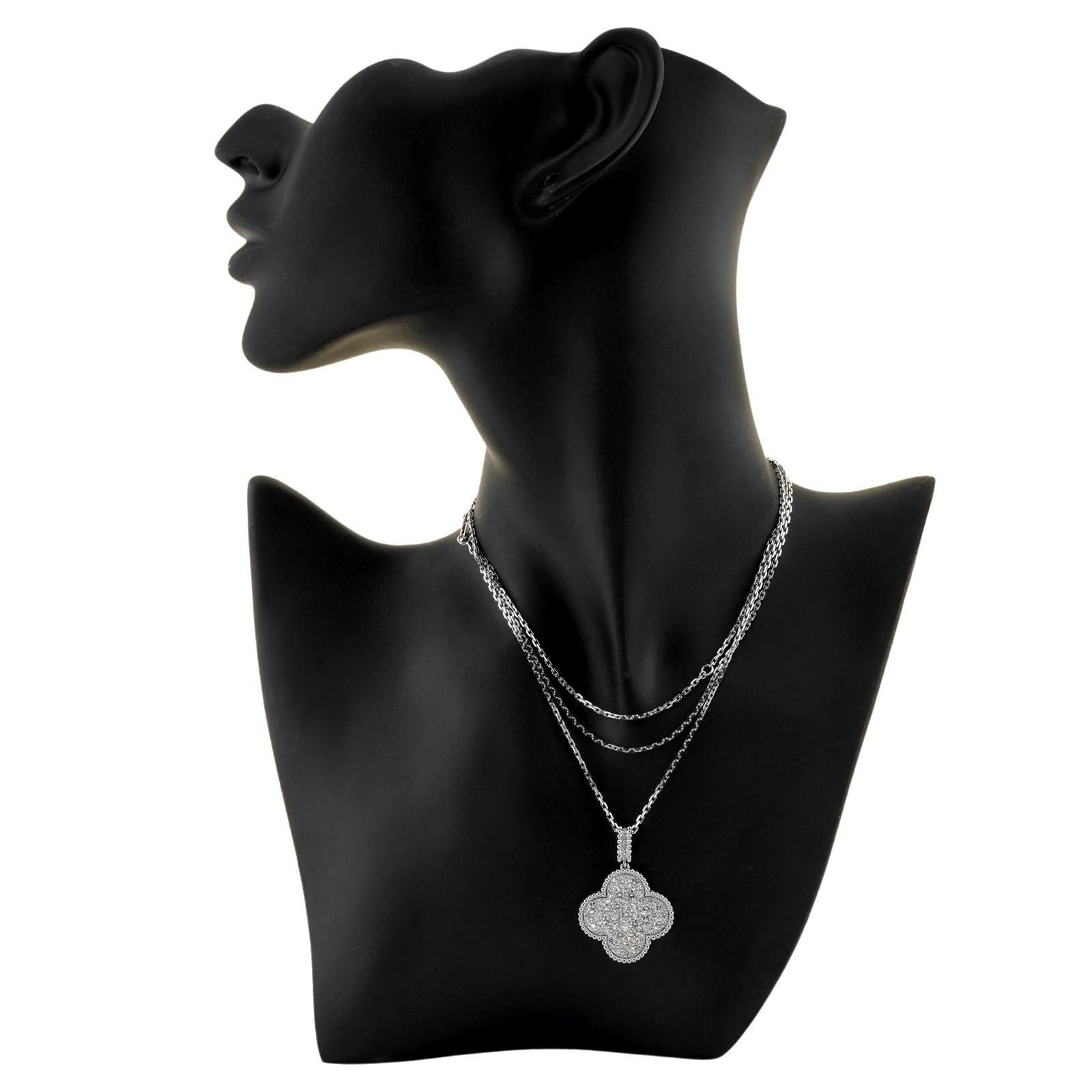 VAN CLEEF & ARPELS Magic Alhambra Halskette mit langem Diamant-Anhänger 3