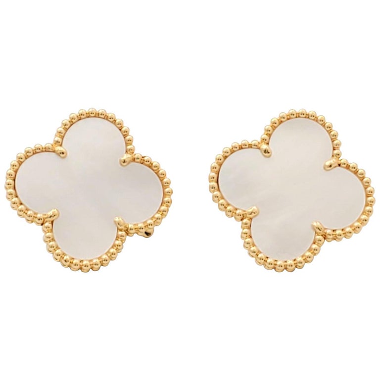 Meedogenloos Belonend Bot Van Cleef and Arpels 'Magic Alhambra' Gold and Mother of Pearl Earrings at  1stDibs
