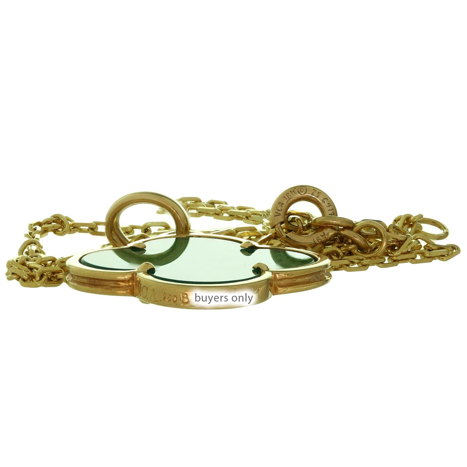 Women's Van Cleef & Arpels Magic Alhambra Green Chalcedony Yellow Gold Pendant Necklace