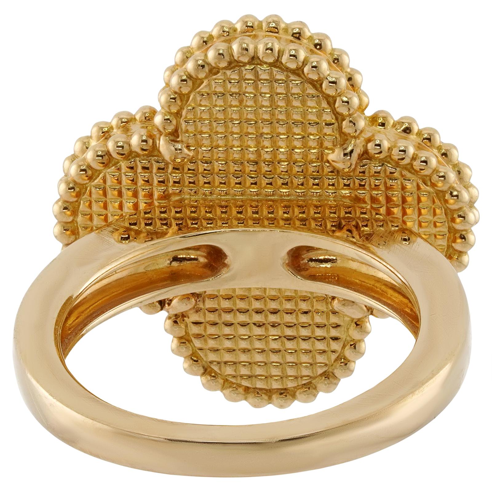 VAN CLEEF & ARPELS Magic Alhambra Grüner Malachit 18k Gelbgold Ring im Angebot 1
