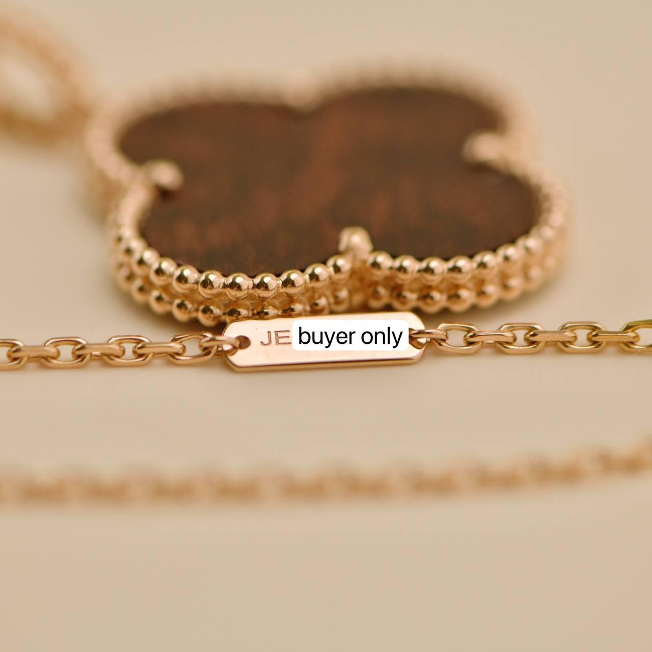 Van Cleef & Arpels Magic Alhambra, collier pendentif en or rose 18 carats Unisexe en vente