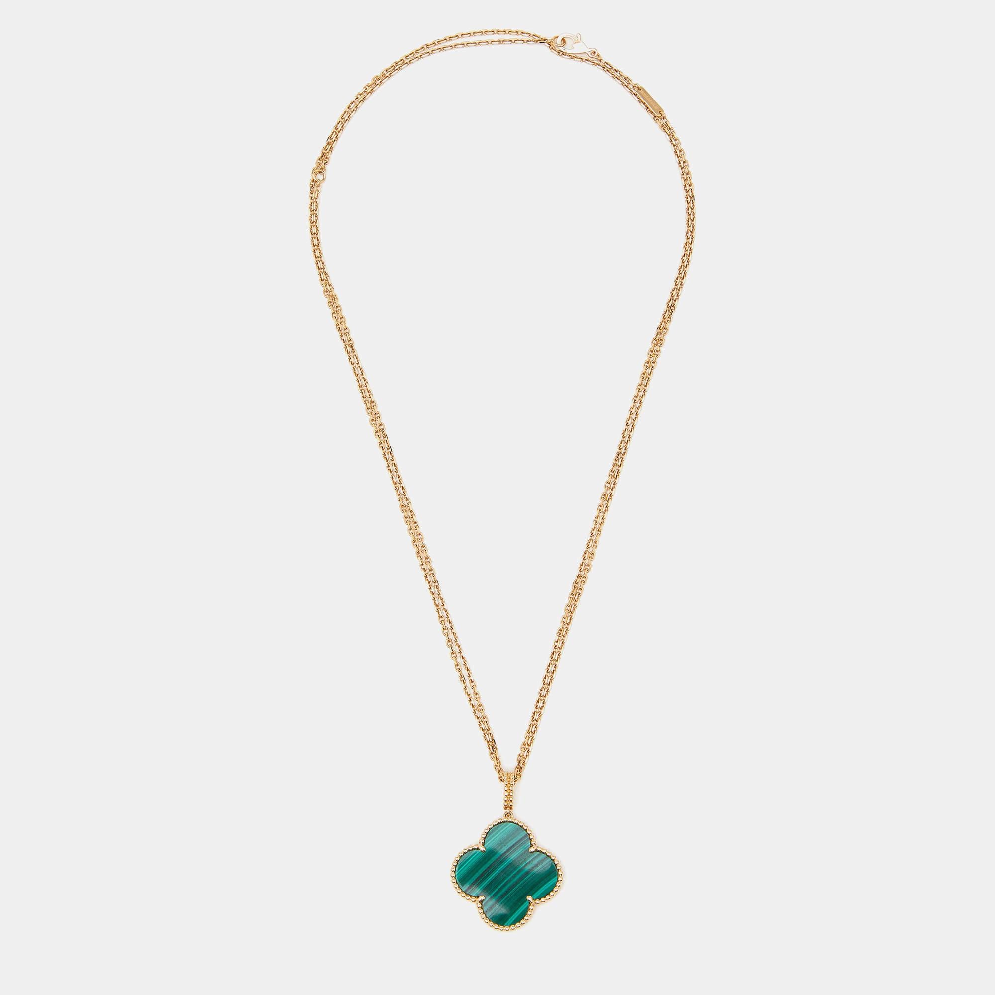 The Magic Alhambra line by Van Cleef and Arpels was introduced in 2006 and it presents a harmonious design of Alhambra motifs in different sizes. This lovely necklace from the Magic Alhambra line comes crafted using 18k yellow gold and the pendant