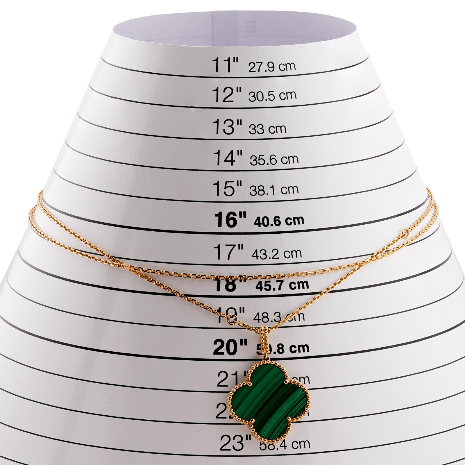 VAN CLEEF & ARPELS Magic Alhambra Malachite Long Pendant Necklace For Sale 5