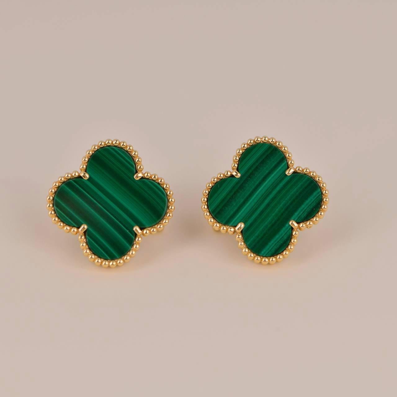 Van Cleef & Arpels Magic Alhambra Malachite Yellow Gold Earrings In Excellent Condition In Banbury, GB