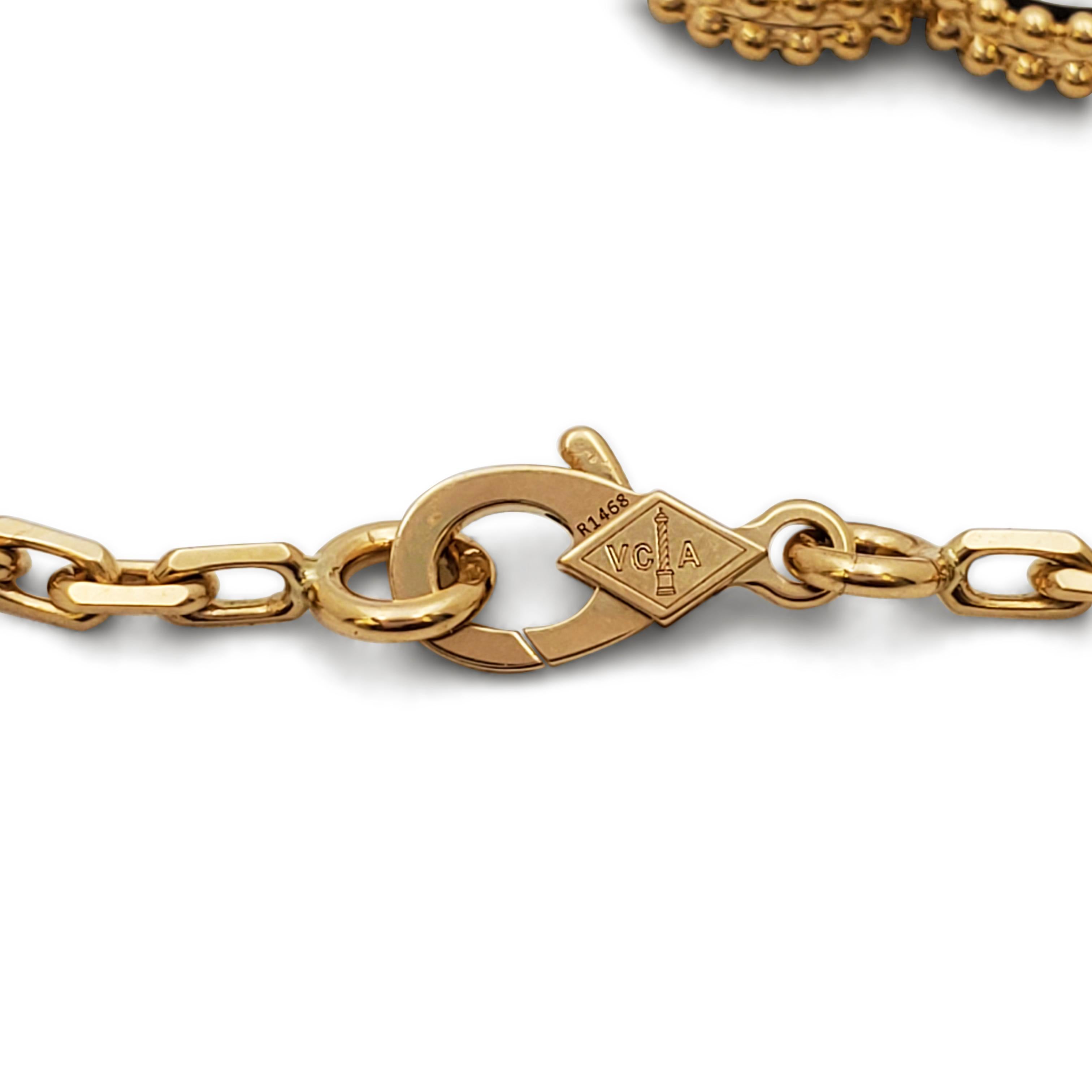 Van Cleef & Arpels Magic Alhambra Armband aus Perlmutt und Onyx 2