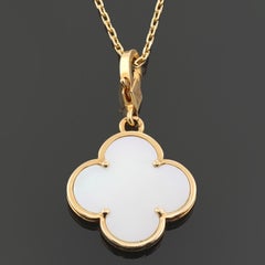 VAN CLEEF & ARPELS Magic Alhambra Extra großer Perlmutt-Anhänger aus Gold