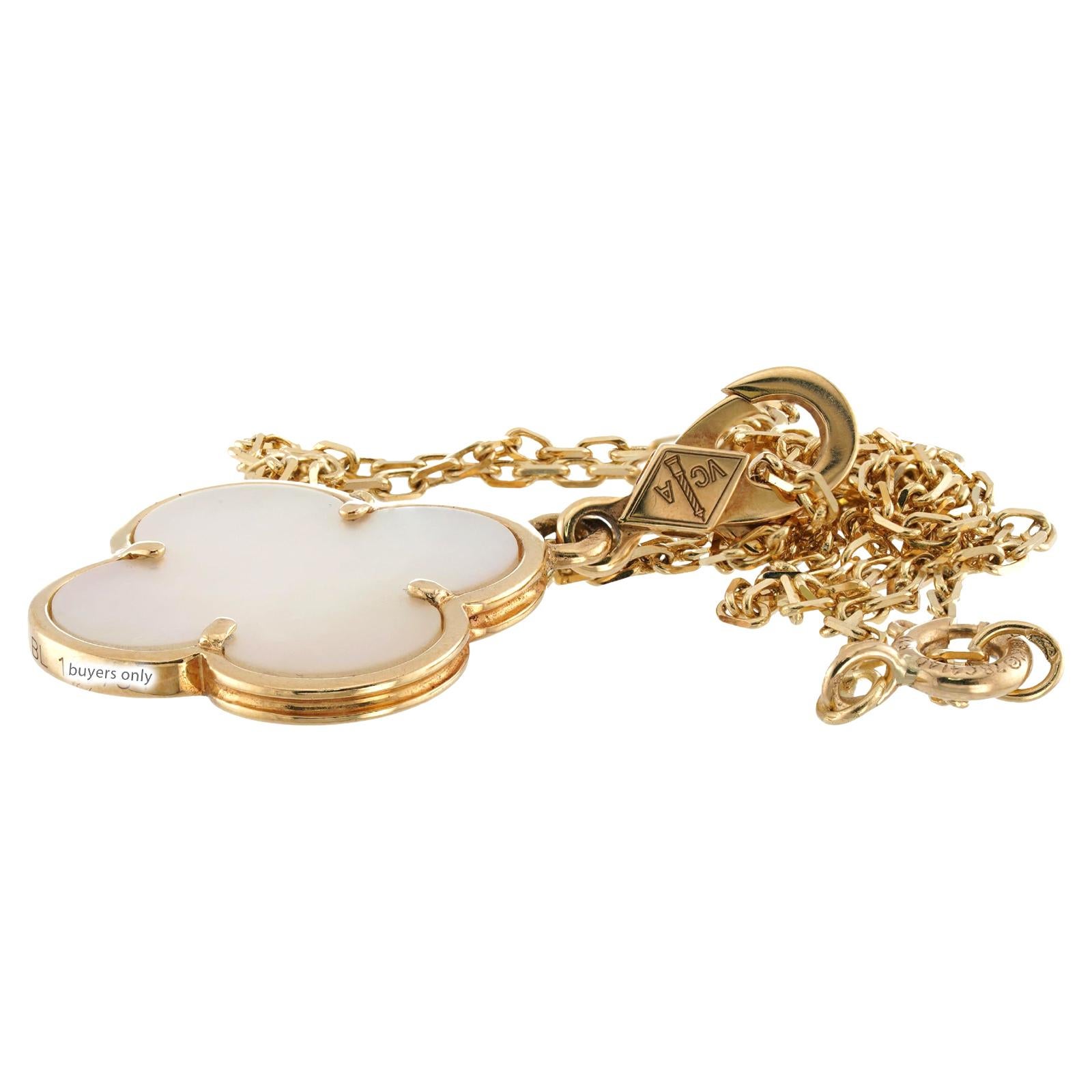 Women's VAN CLEEF & ARPELS Magic Alhambra Mother-of Pearl Gold Extra Large Pendant