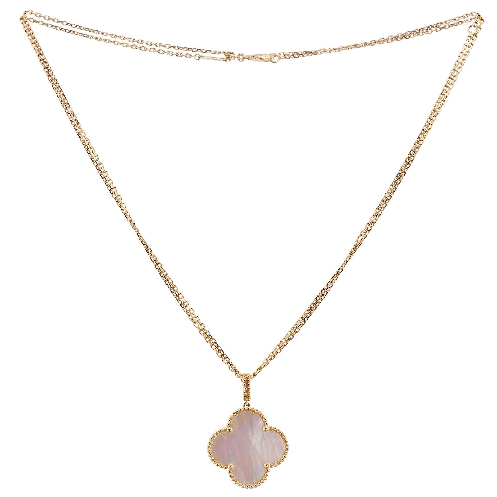 VAN CLEEF & ARPELS Magic Alhambra Mother-of-Pearl Pendant Yellow Gold Necklace 1