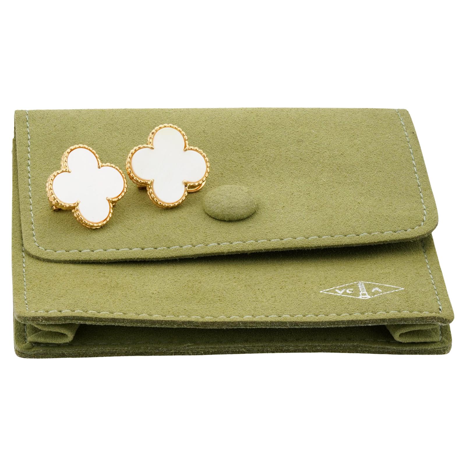 VAN CLEEF & ARPELS Magic Alhambra Perlmutt-Ohrringe aus Gelbgold Damen