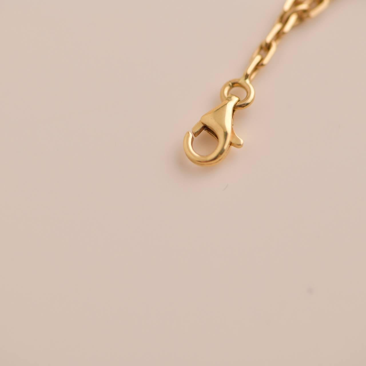 Van Cleef & Arpels Magic Alhambra Mother of Pearl Yellow Gold Necklace 3