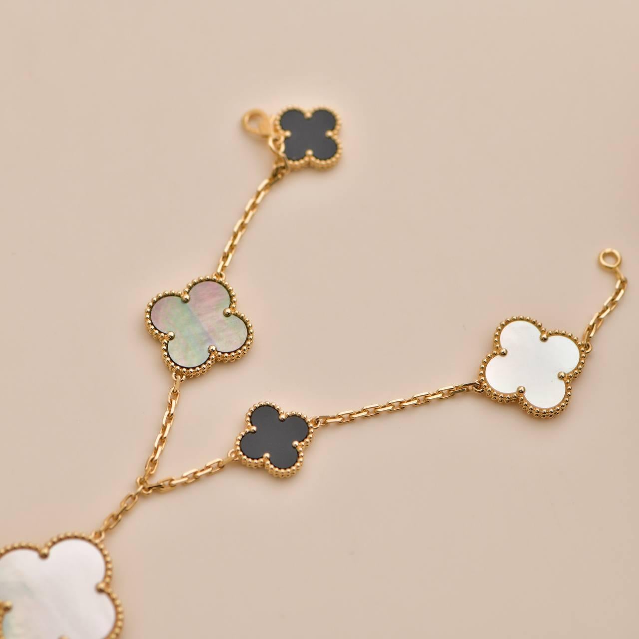 Van Cleef & Arpels Magic Alhambra Armband aus Onyx und Perlmutt 2