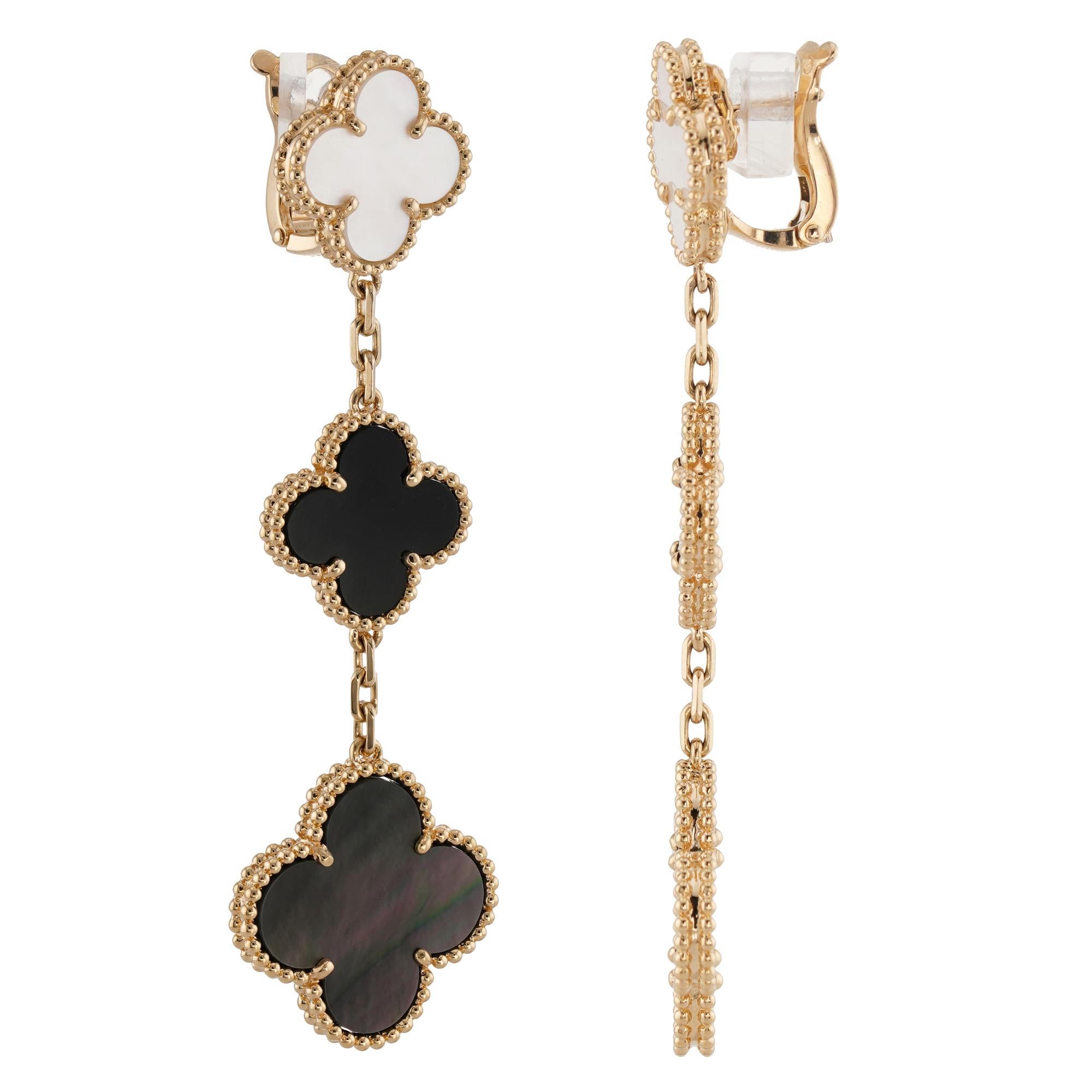 Donna VAN CLEEF & ARPELS Orecchini a 3 motivi in oro giallo Magic Alhambra Onice MOP in vendita