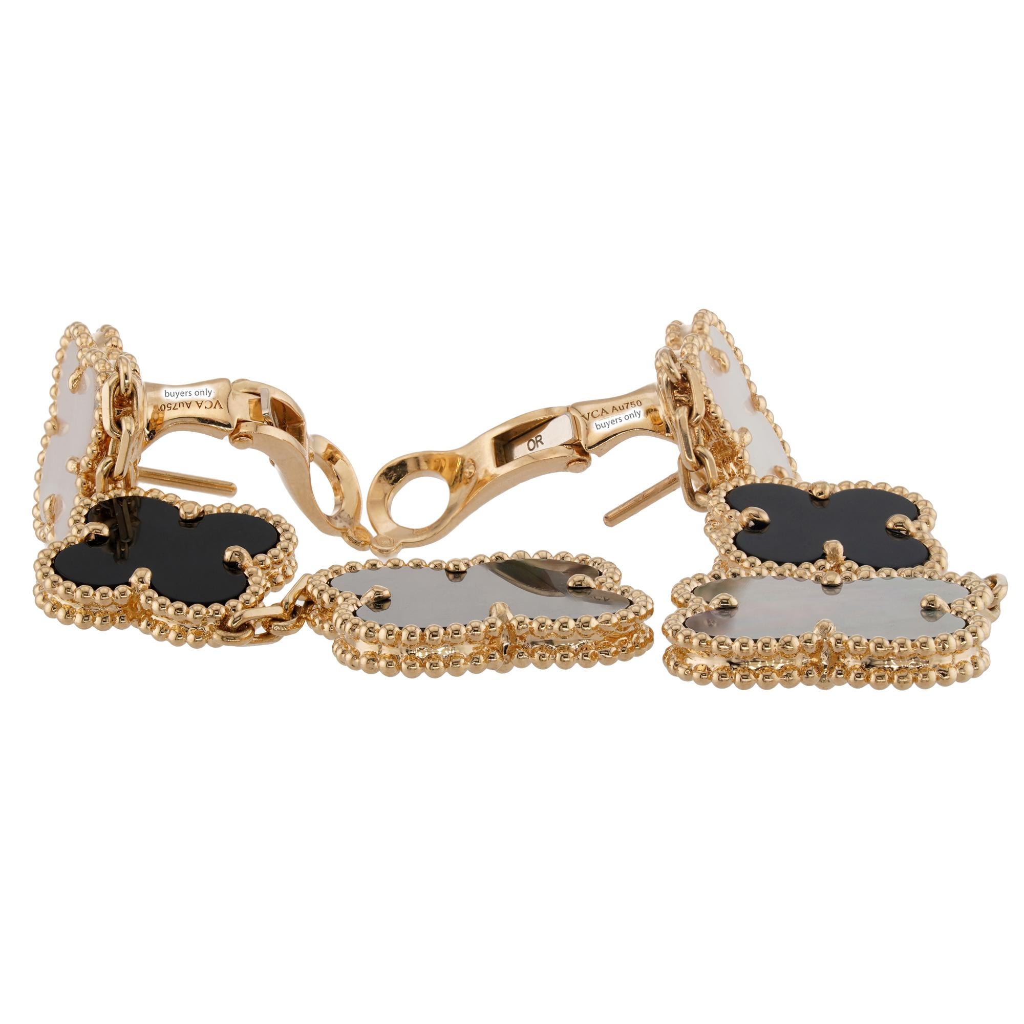 VAN CLEEF & ARPELS Orecchini a 3 motivi in oro giallo Magic Alhambra Onice MOP in vendita 1