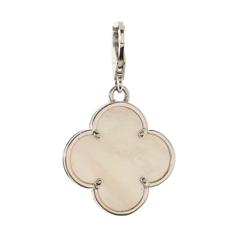 Van Cleef & Arpels Magic Alhambra Anhänger Charm Anhänger & Charms 18K Weißgold