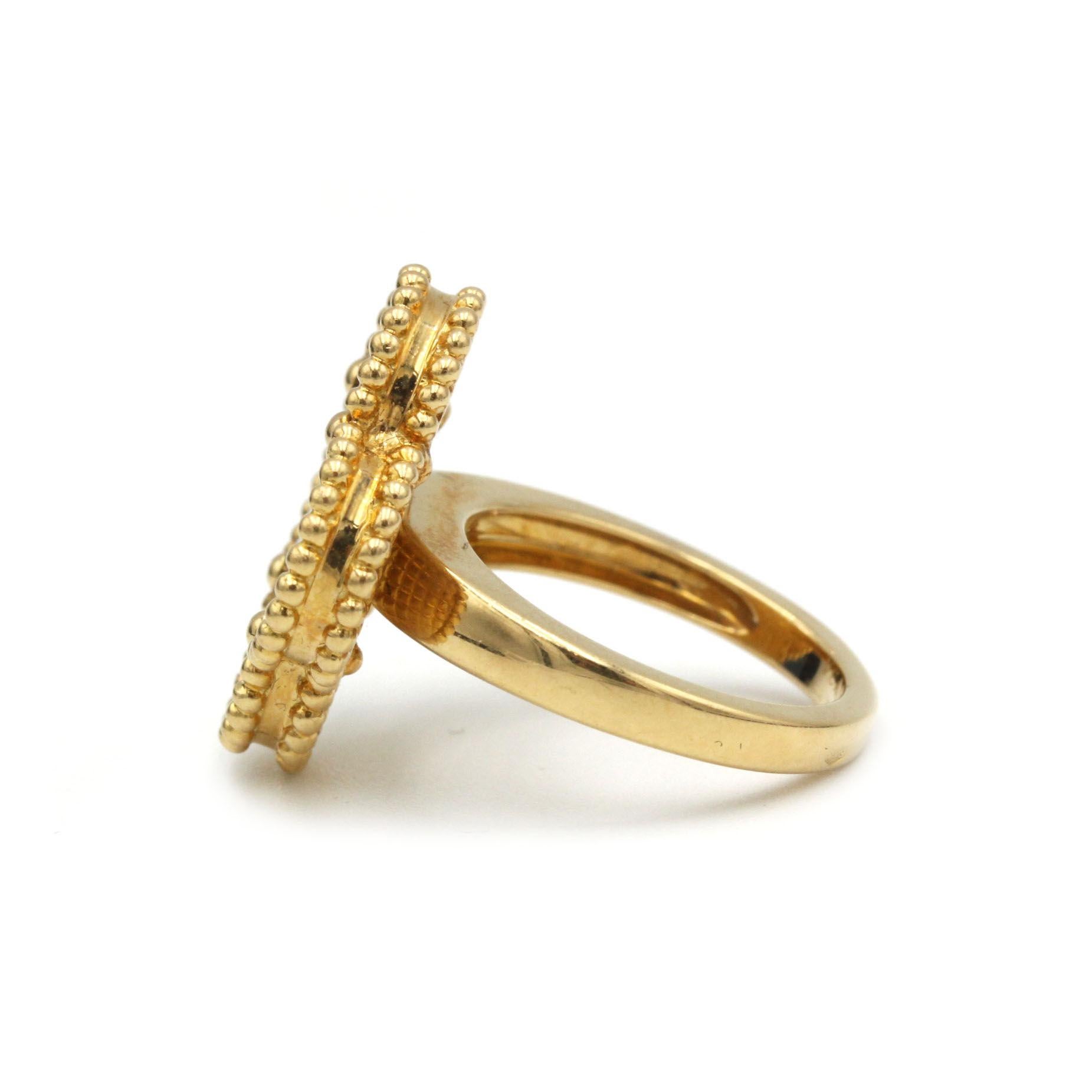 Contemporary Van Cleef & Arpels Magic Alhambra Ring in Yellow Gold with Malachite