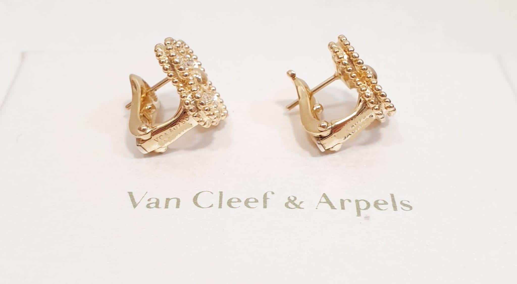 Van Cleef & Arpels Magic Alhambra Yellow 20mm Gold and Diamonds Earrings In Excellent Condition In Bilbao, ES