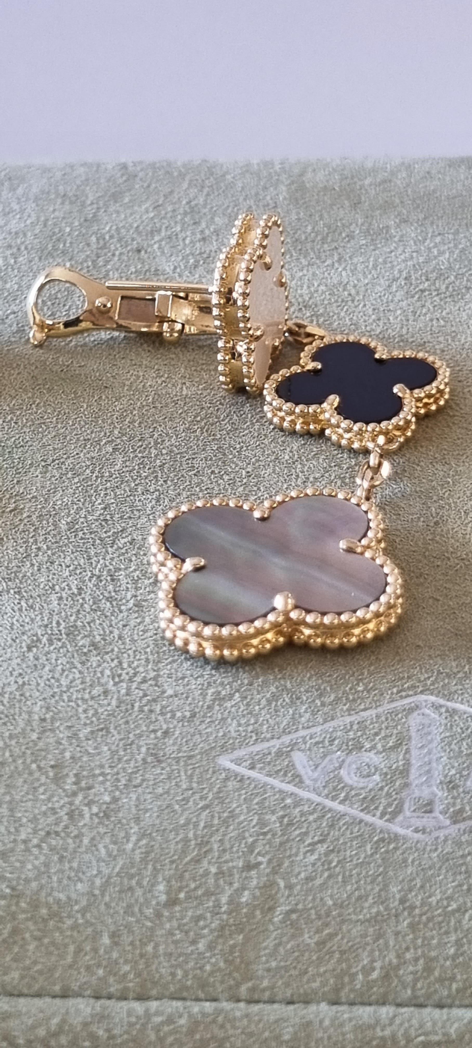 Van Cleef & Arpels Magic Alhambra Gelbgold-Motive mit 3 Motiven  Ohrringe (Cabochon)