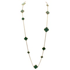 Van Cleef & Arpels Collier 16 motifs en or jaune et malachite "Magic Alhambra"