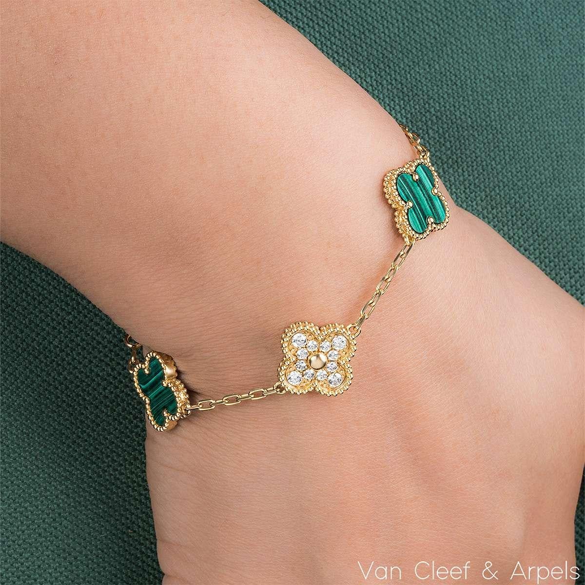 Van Cleef & Arpels Bracelet Vintage Alhambra 5 Motif Malachite et Diamant VCARO7G Pour femmes en vente