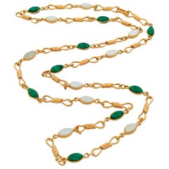 Van Cleef & Arpels Malachite Gold Chain Necklace with Mother of Pearl, 1970s