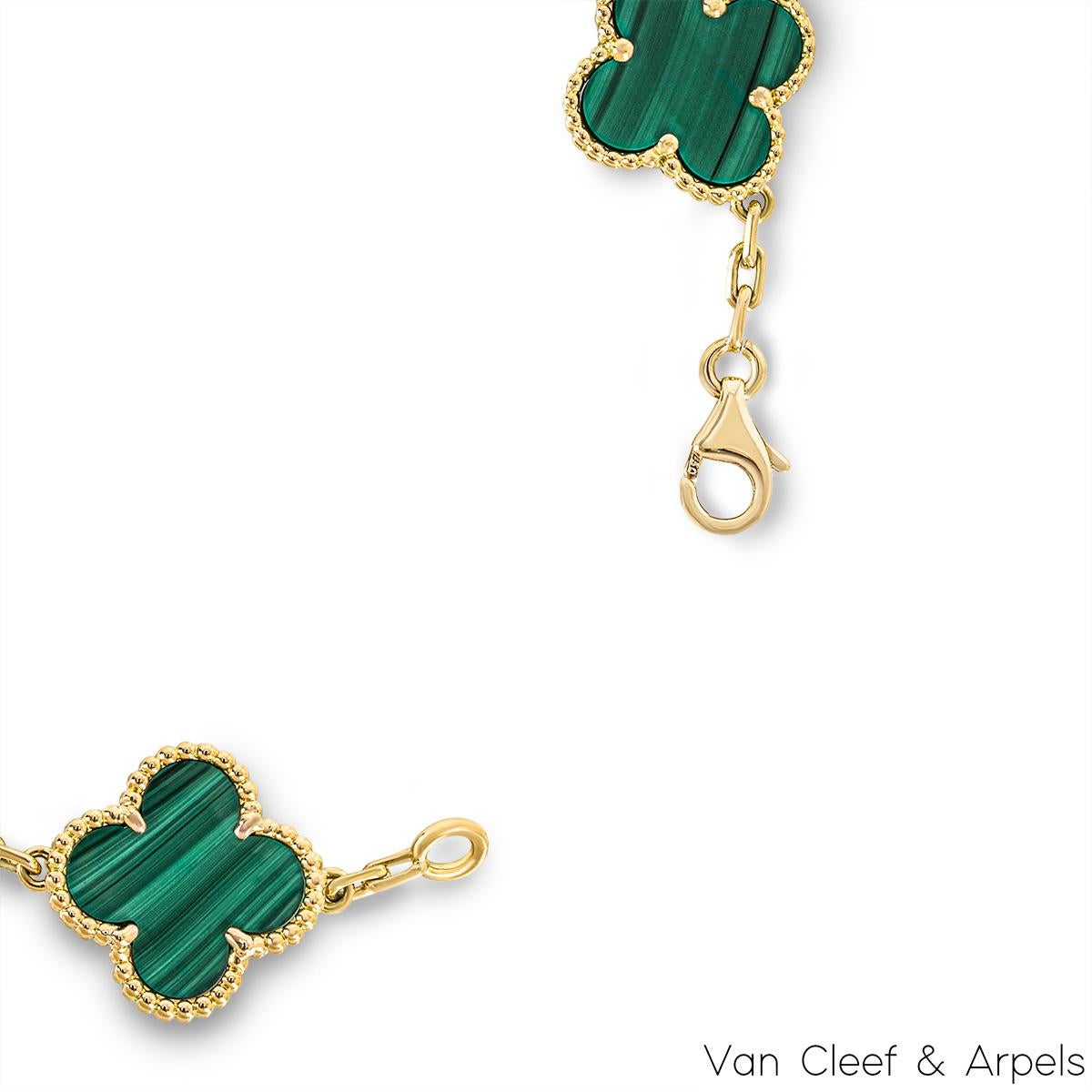 Van Cleef & Arpels Bracelet vintage Alhambra à 5 motifs en malachite VCARL80900 Pour femmes en vente