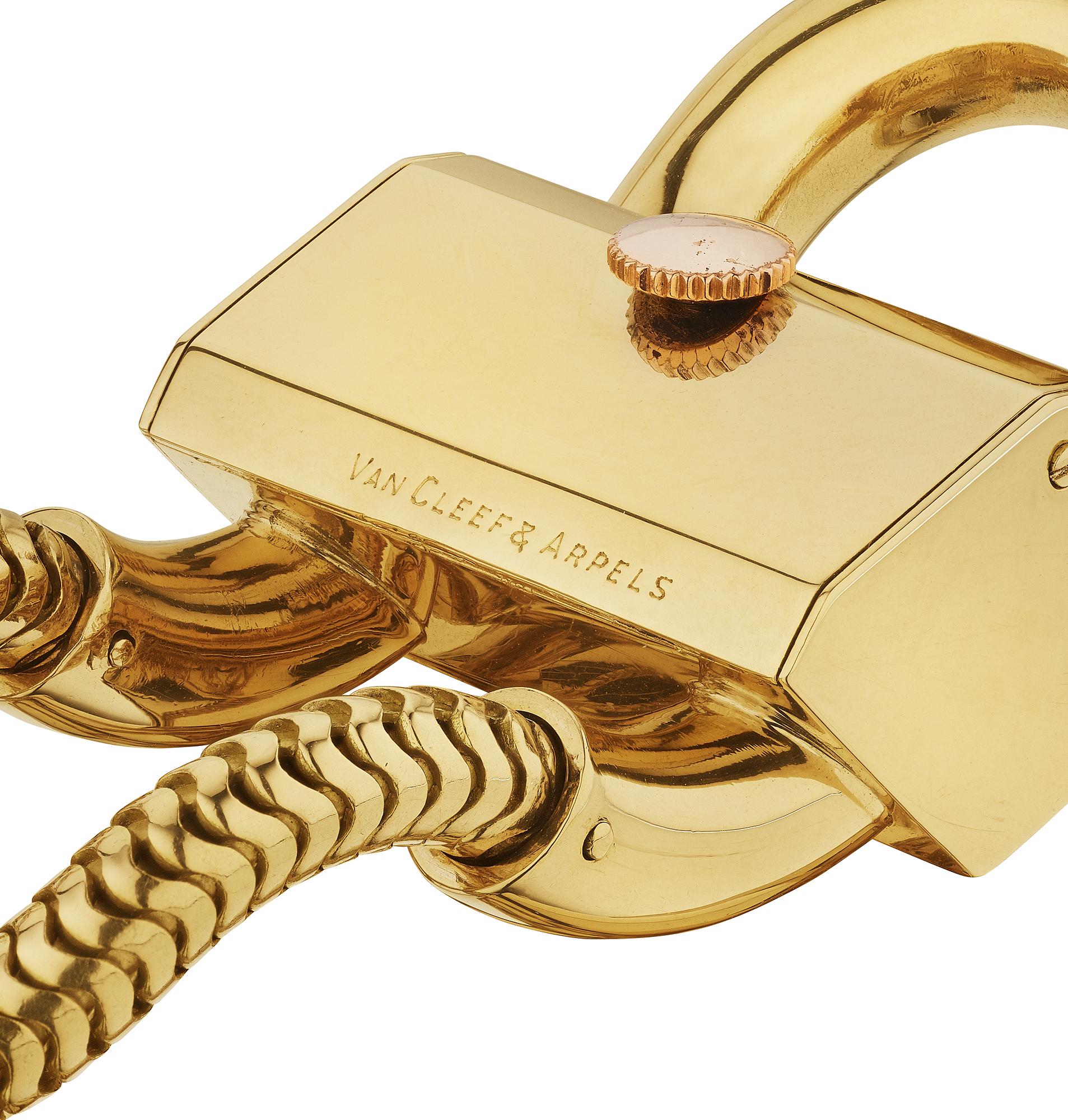 Van Cleef & Arpels Mid-Century Gold Padlock-Uhrarmband im Zustand „Hervorragend“ im Angebot in Greenwich, CT