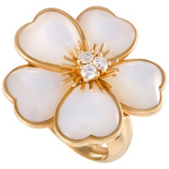 Van Cleef & Arpels Mimi Nerval 18 Karat Gold Diamond and Mother-of-Pearl Flower