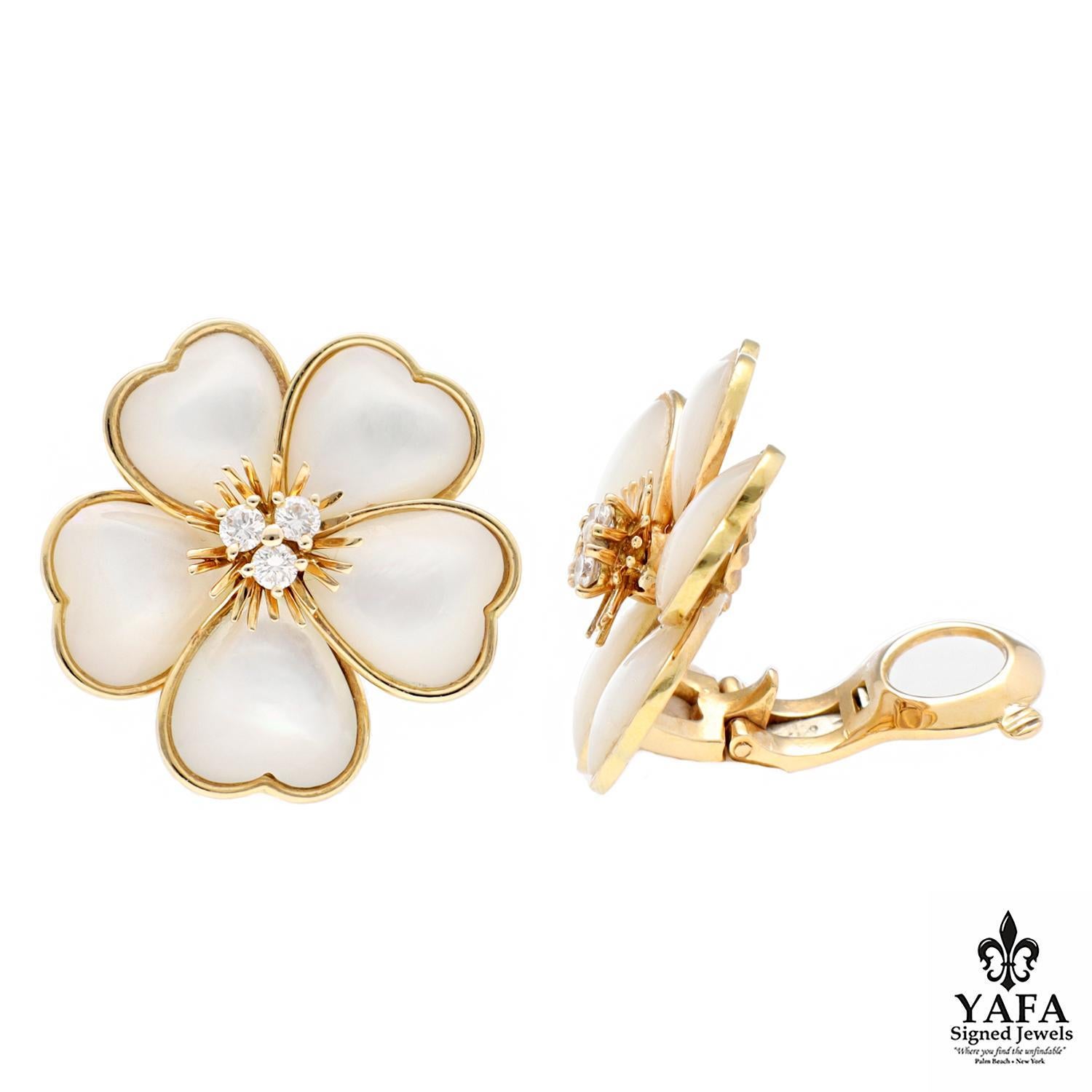 Round Cut VAN CLEEF & ARPELS Mini 'Nerval' Ear Clips For Sale