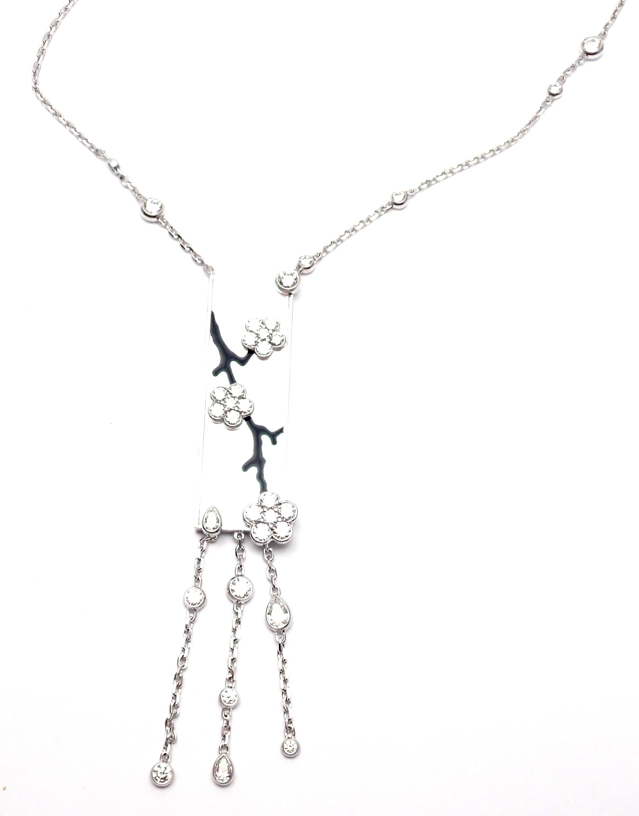 Van Cleef & Arpels Miroir Des Eaux Diamond Mother of Pearl White Gold Necklace For Sale 1