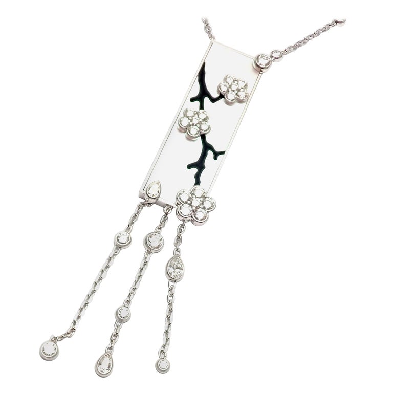 VAN CLEEF & ARPELS 2023 Ginza Edition Magic Alhambra Pendant/ Necklace *New  - Timeless Luxuries