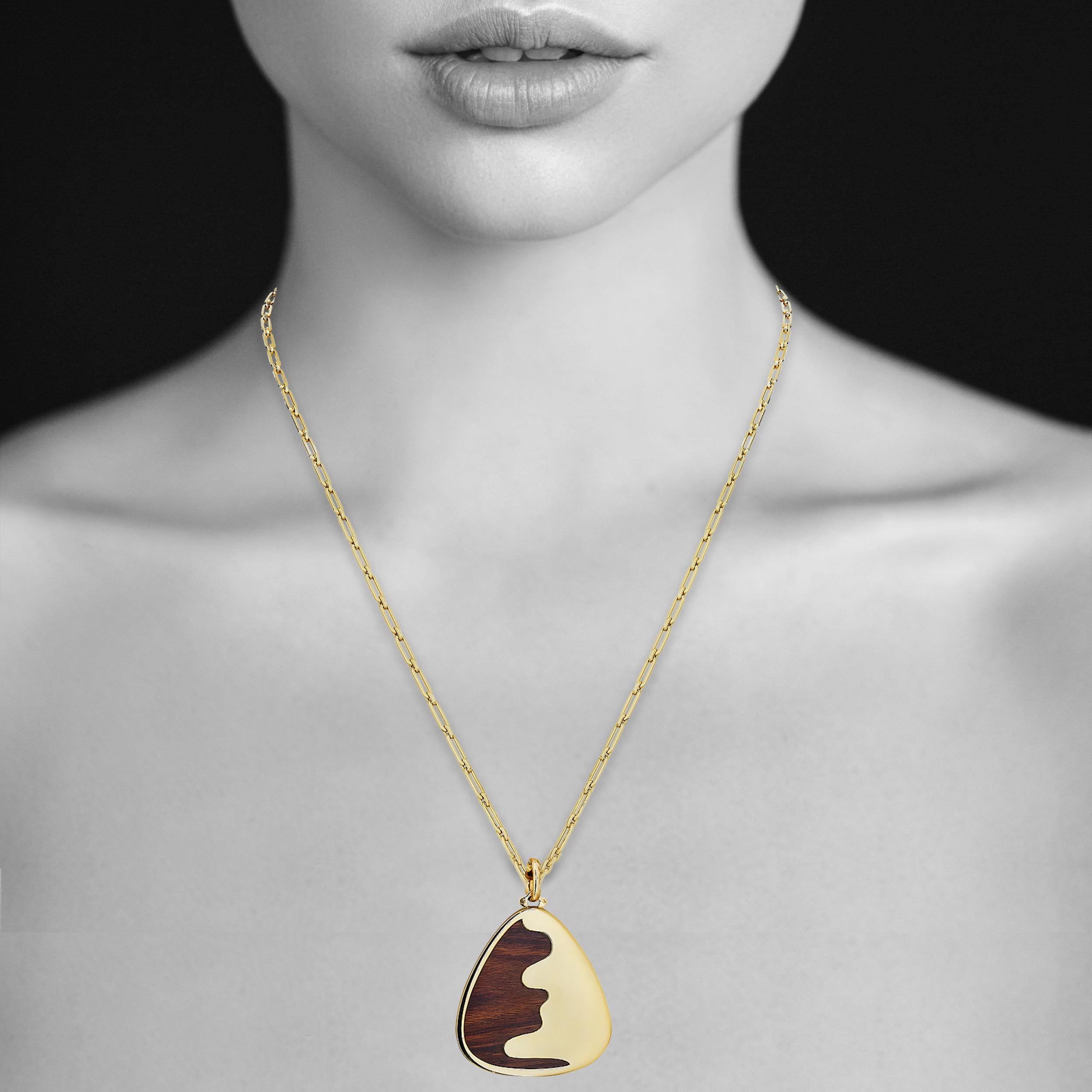 Women's or Men's Van Cleef & Arpels Modernist Gold Rosewood Pendant