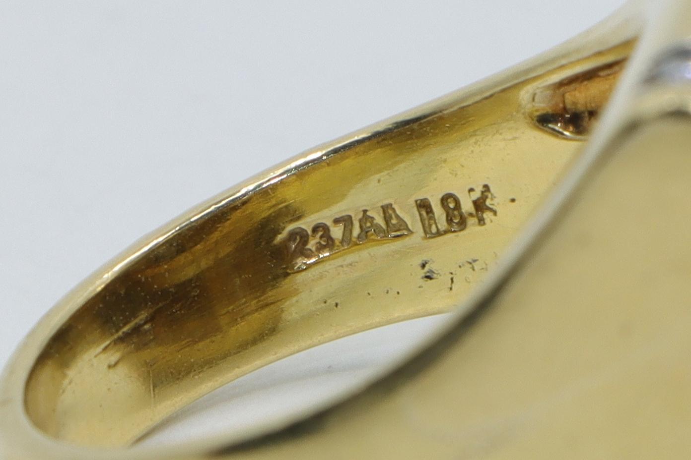 Van Cleef & Arpels Modernist Vintage 18K Gold Diamond Ring For Sale 6