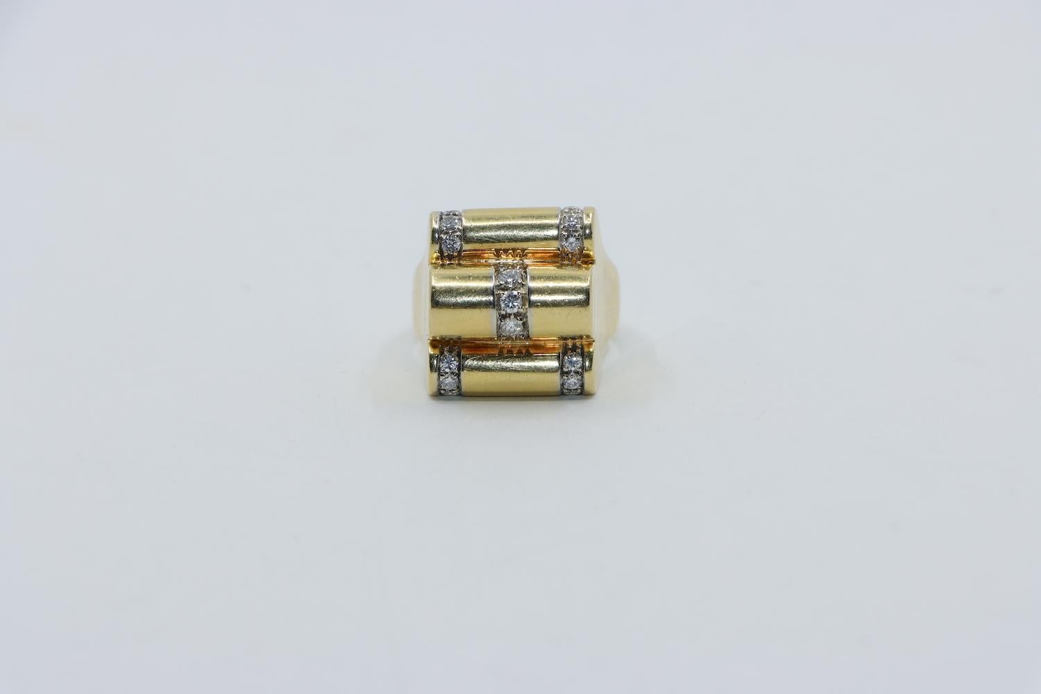 Women's or Men's Van Cleef & Arpels Modernist Vintage 18K Gold Diamond Ring For Sale