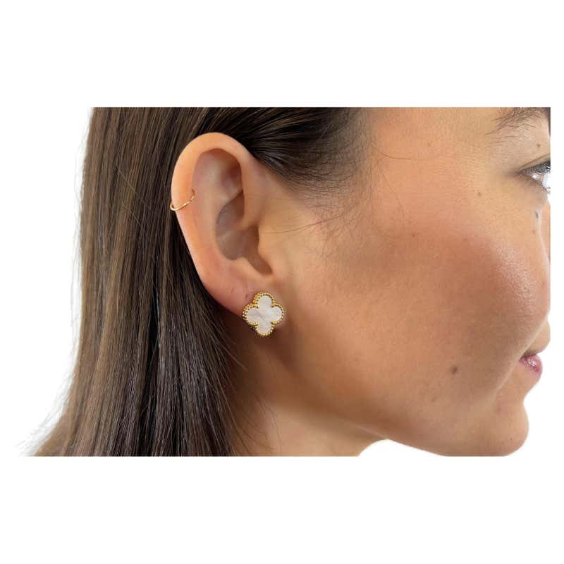 Vca onyx earrings Clearance