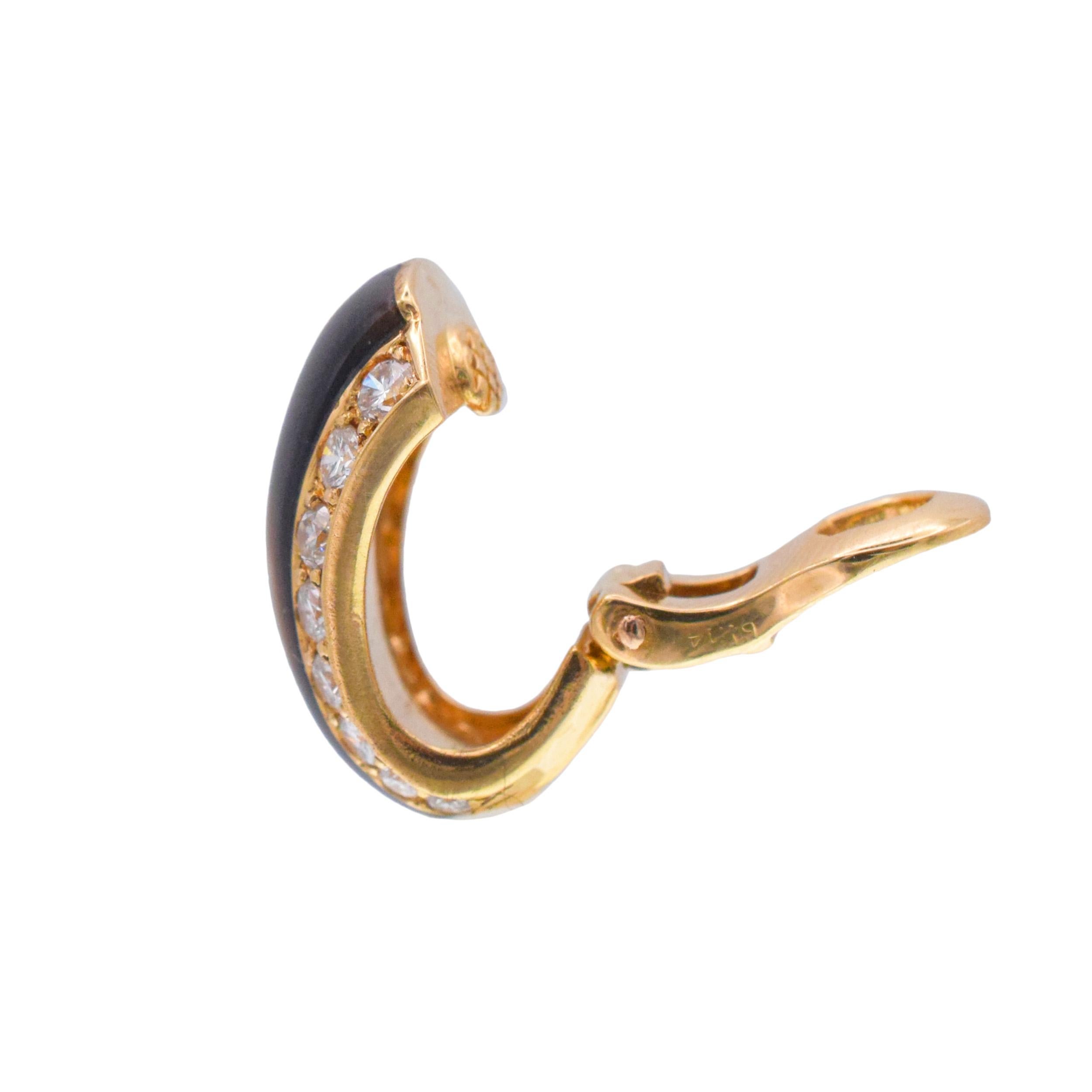 Van Cleef & Arpels Perlmutt und Diamanten Clip On Ohrringe im Angebot 1