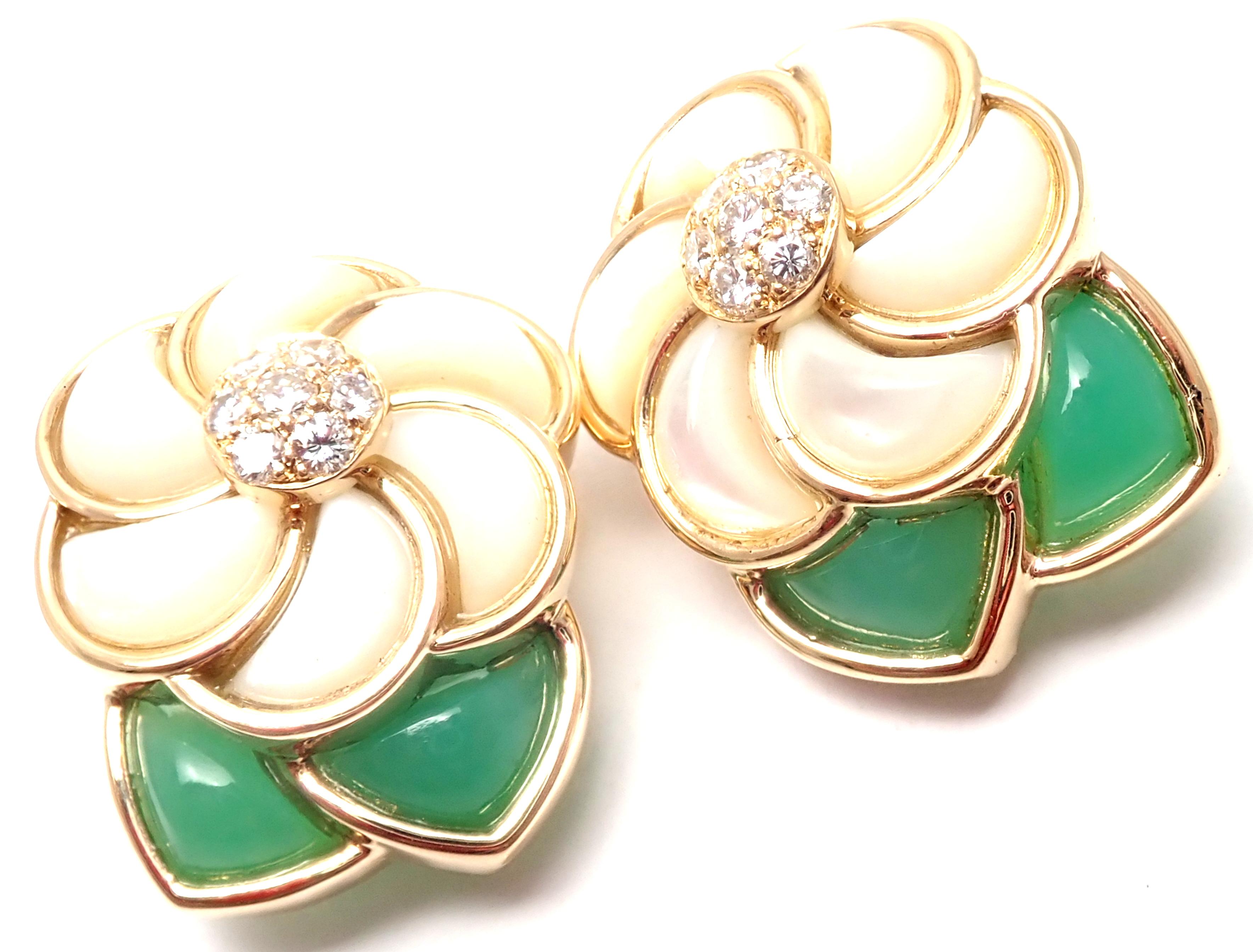 Van Cleef & Arpels Mother of Pearl Chrysoprase Diamond Gold Flower Earrings In Excellent Condition In Holland, PA