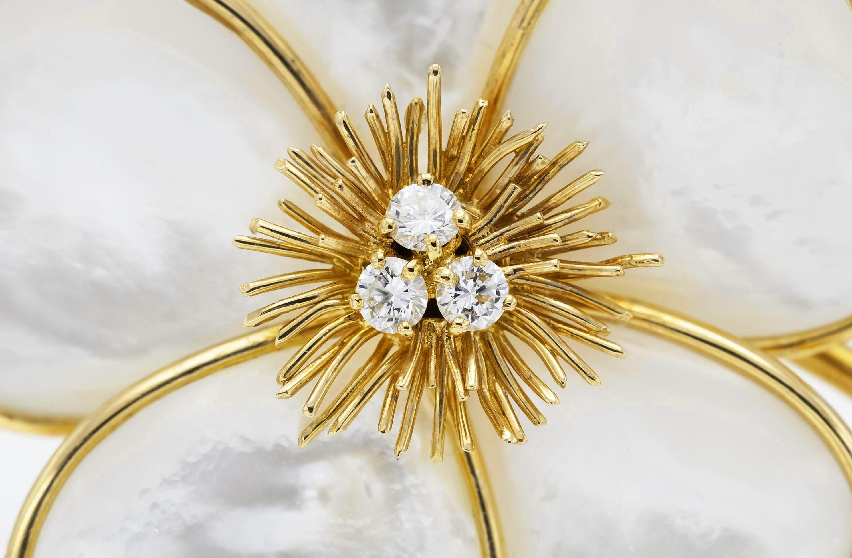 Round Cut Van Cleef & Arpels Mother of Pearl Flower Brooch For Sale