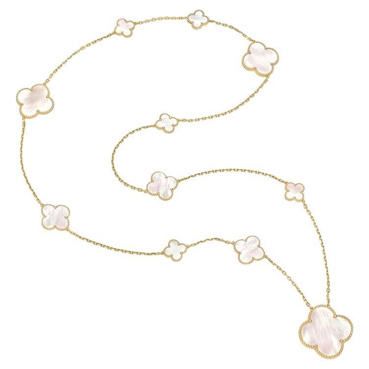 Van Cleef & Arpels Collier long Magic Alhambra en nacre