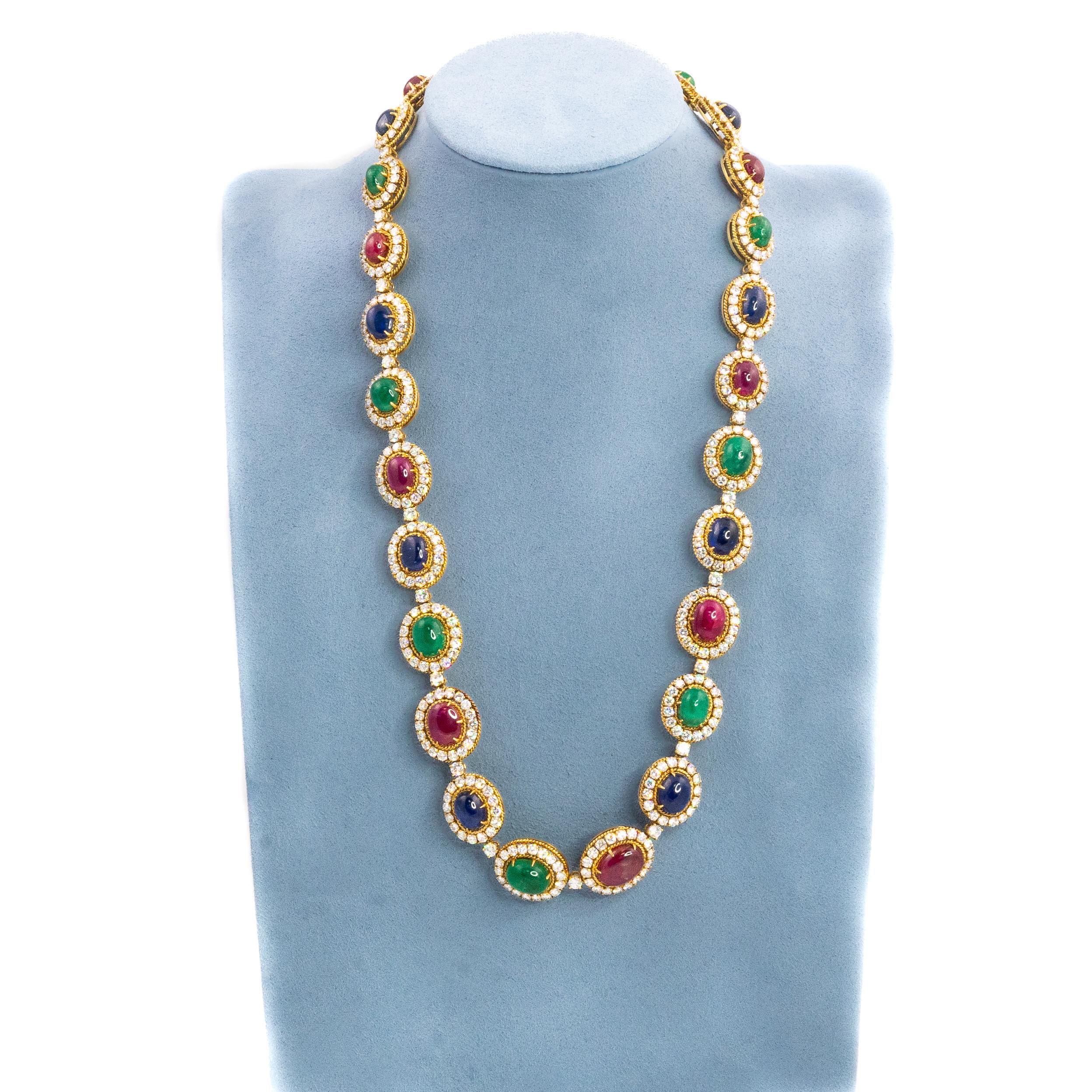Taille ronde Van Cleef & Arpels Multi Gem Cabochon and Diamond Necklace and Bracelet Set en vente