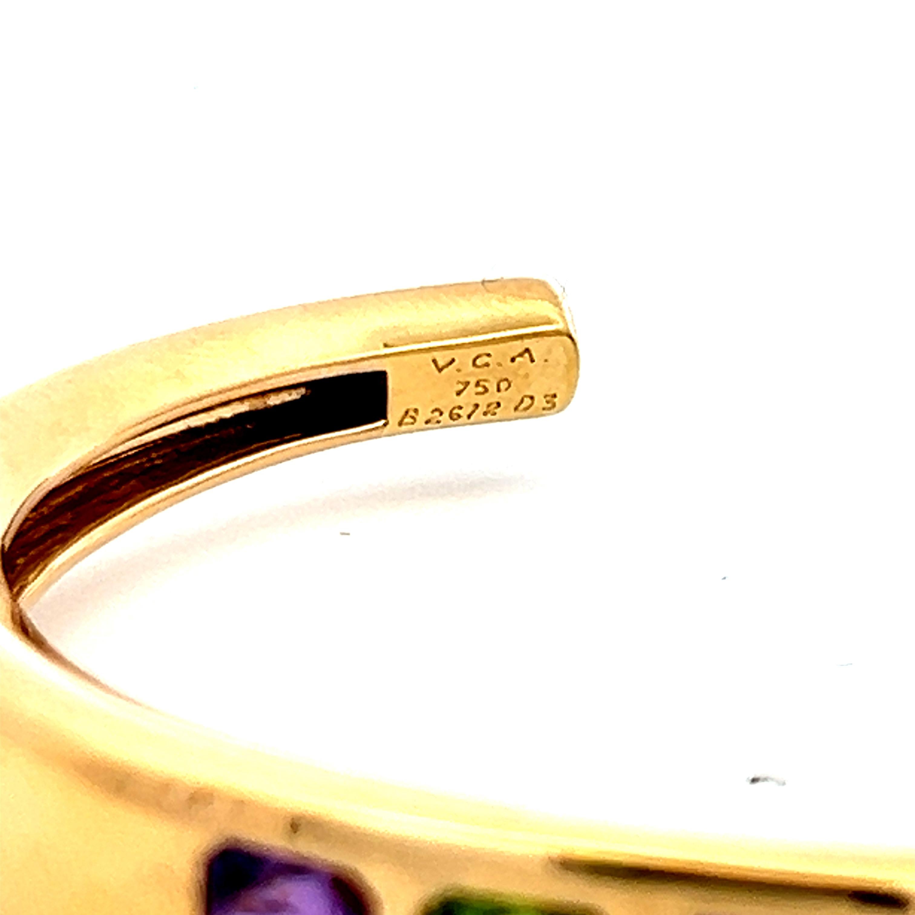 Bracelet manchette en or jaune 18K serti de multiples pierres précieuses taille coussin en vente 10