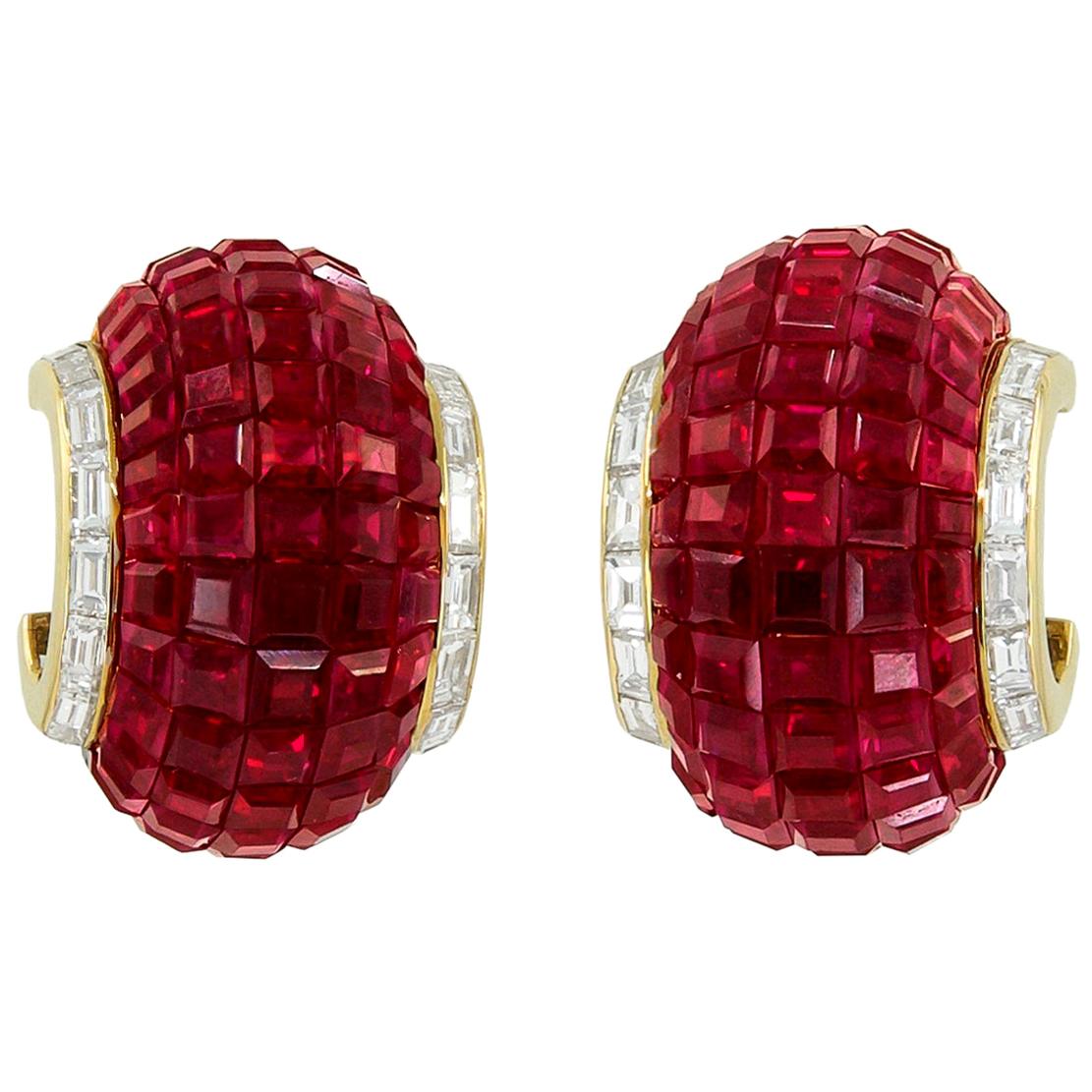 Van Cleef & Arpels Mystery Set™ Ruby Half Hoop Earrings Gold