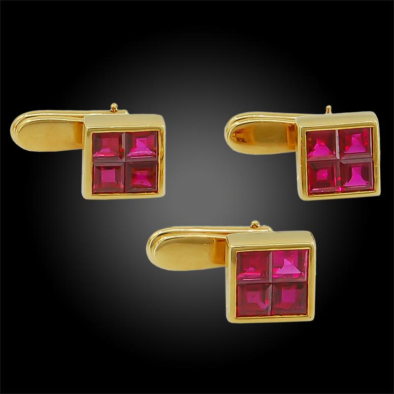 Van Cleef & Arpels Mystery-Set Ruby Cufflinks And Shirt Studs In Good Condition In New York, NY