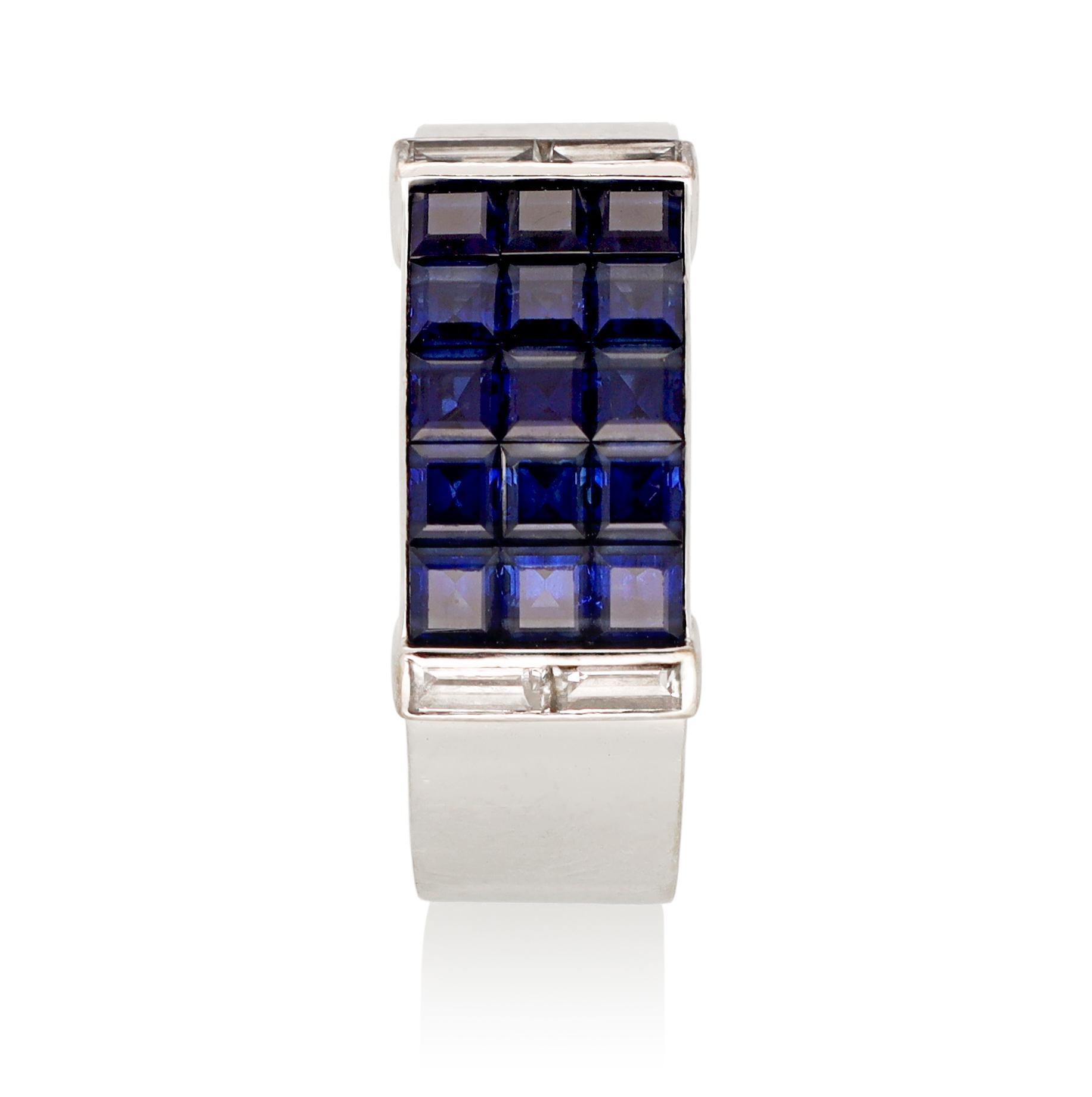 Women's or Men's VAN CLEEF & ARPELS 'Mystery-Set Sapphire Pont Neuf Ring For Sale