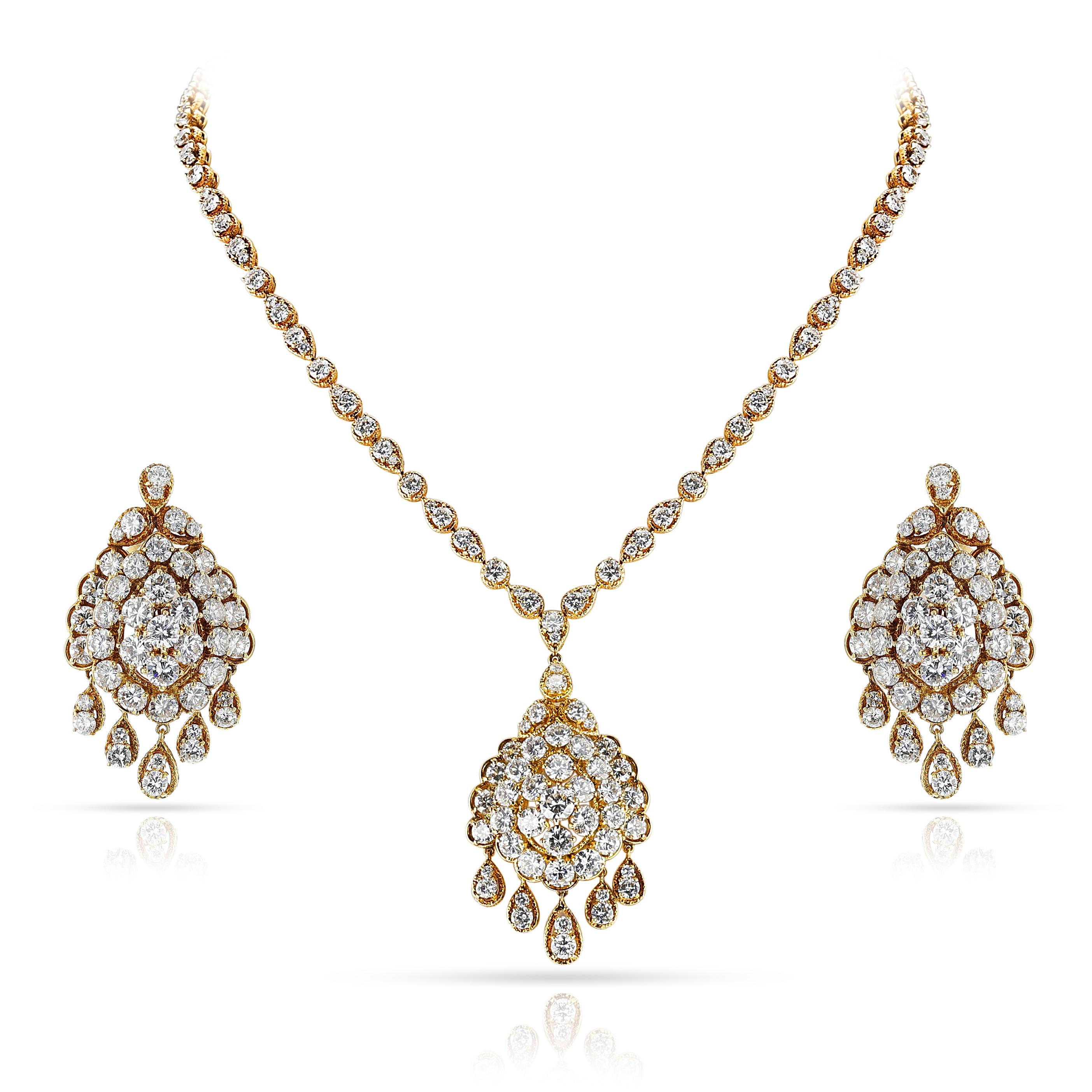 Van Cleef & Arpels, collier et boucles d'oreilles en or jaune 18 carats avec diamants naturels en vente 6