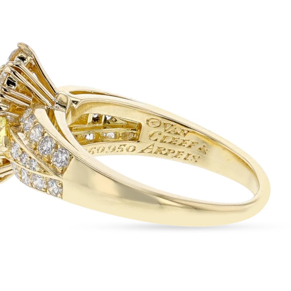 Van Cleef & Arpels Natural Yellow and White Diamond 18K Yellow Gold Ring For Sale 3
