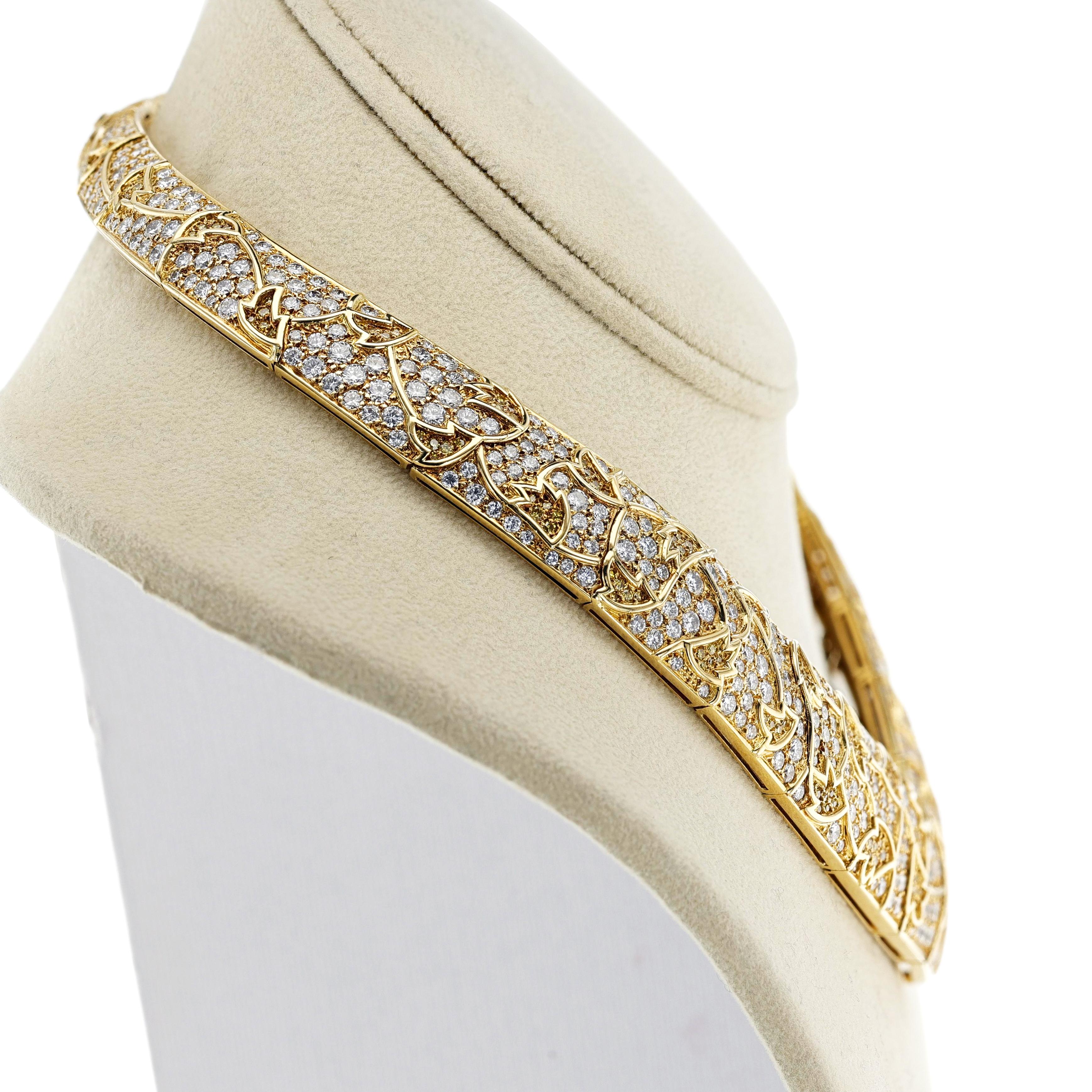 Van Cleef & Arpels Natural Yellow & White Diamond Necklace and Earring Set For Sale 9