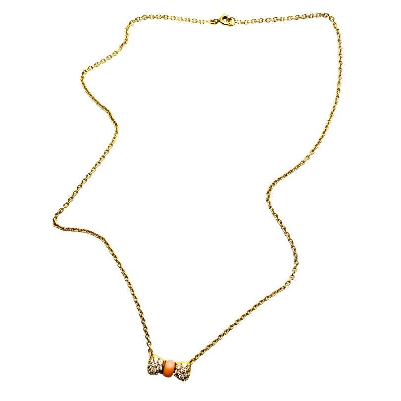 Donna Van Cleef & Arpels - Collana in oro 18k con corallo e diamanti - Ciondolo a forma di arco in vendita