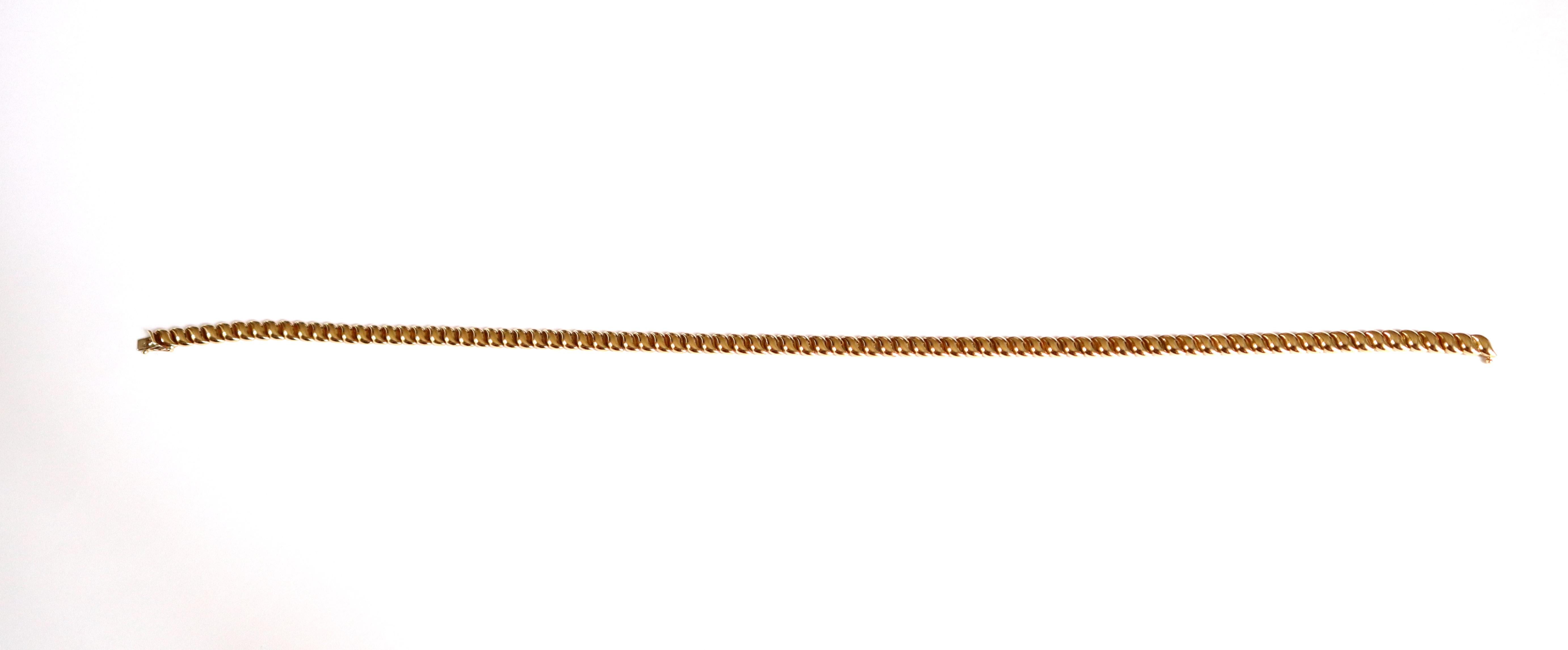 Van Cleef & Arpels Necklace and Bracelet in 18kt Yellow Gold For Sale 4