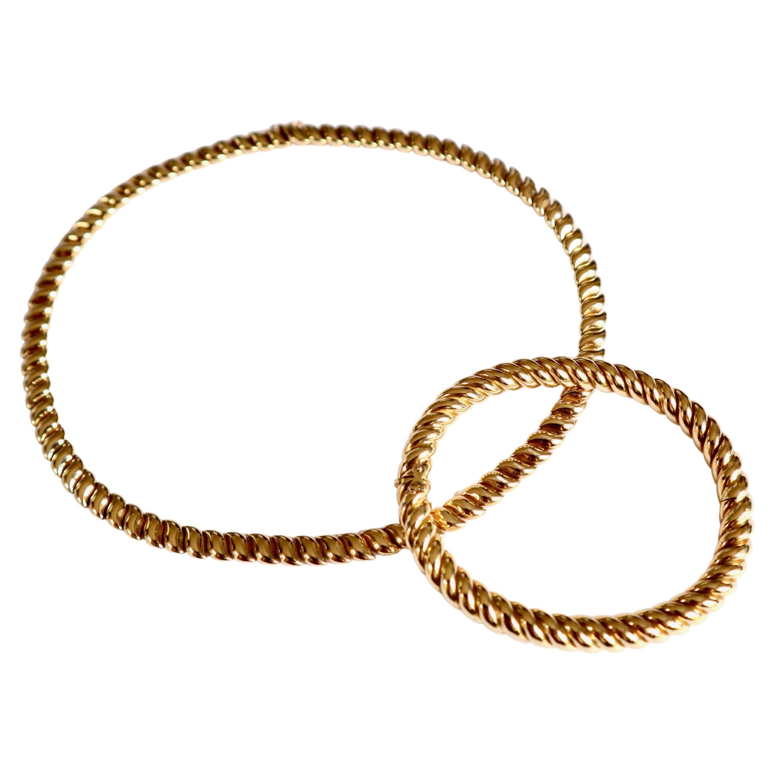 Van Cleef & Arpels Necklace and Bracelet in 18kt Yellow Gold For Sale
