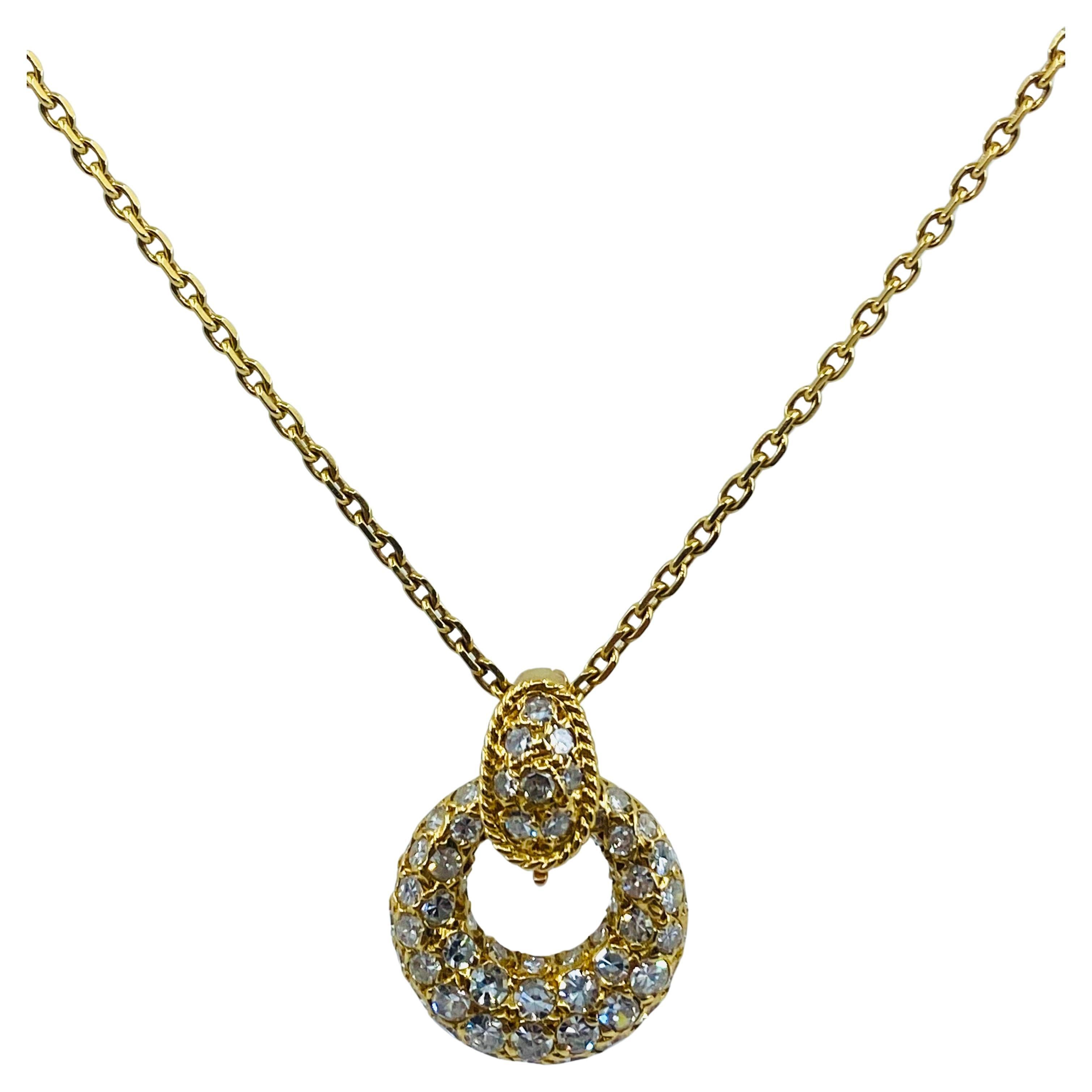 Women's Van Cleef & Arpels Necklace Diamond 18k Gold For Sale